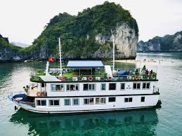 Ha Long Bay Cruise Boat.jpeg